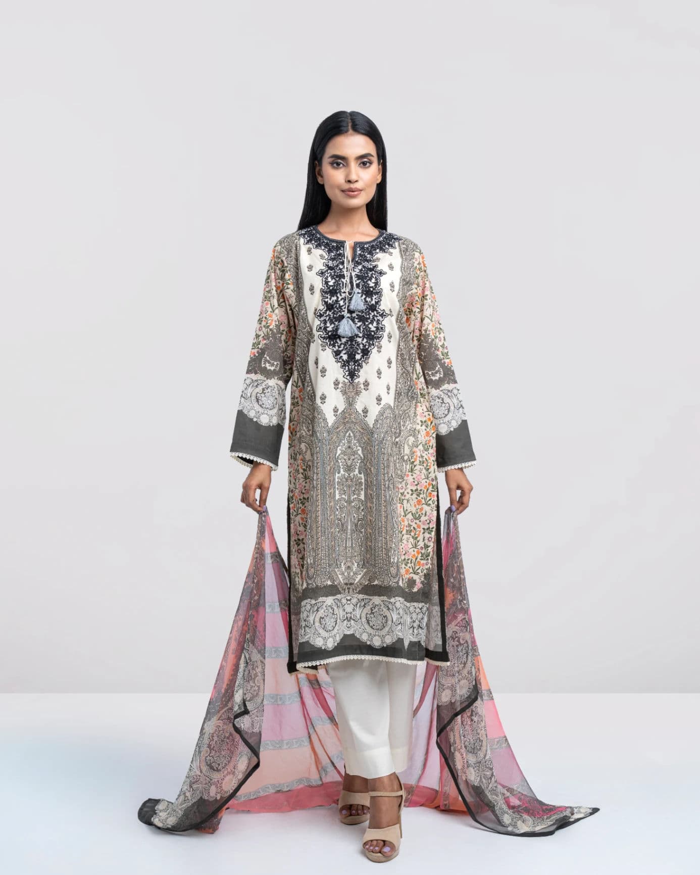 Relaxed Fit Printed Three-Piece Lawn with Silk Dupatta Relaxed Fit Printed Three-Piece Lawn with Silk Dupatta Relaxed Fit Printed Three-Piece Lawn with Silk Dupatta Relaxed Fit Printed Three-Piece Lawn with Silk Dupatta Relaxed Fit Printed Three-Piece Lawn with Silk Dupatta